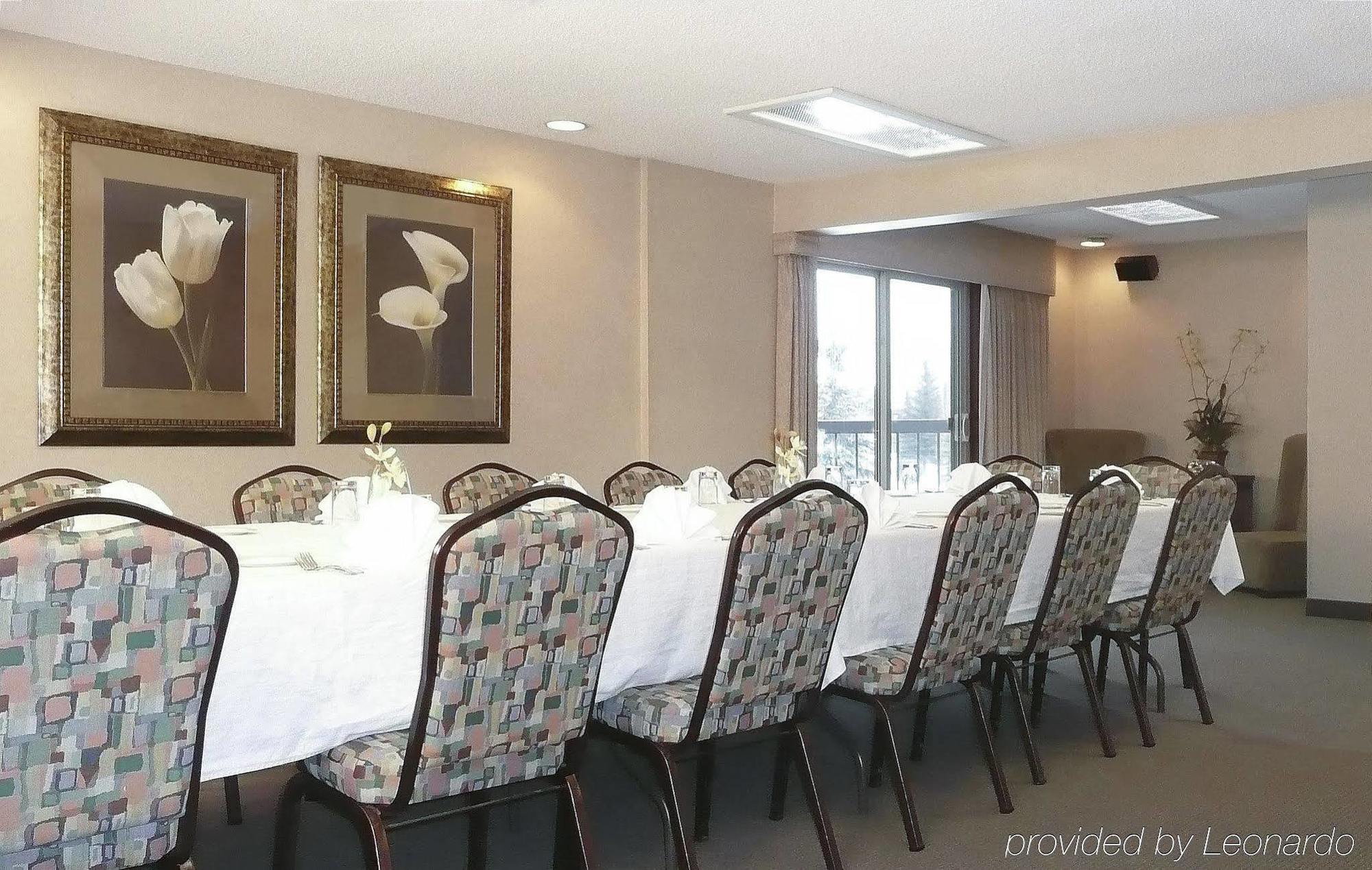 Sophie Station Suites Fairbanks Restaurant photo